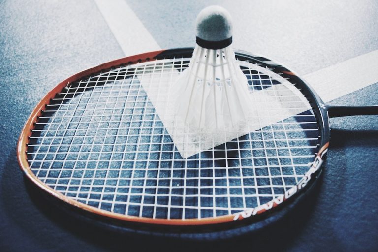 badmintonová raketa
